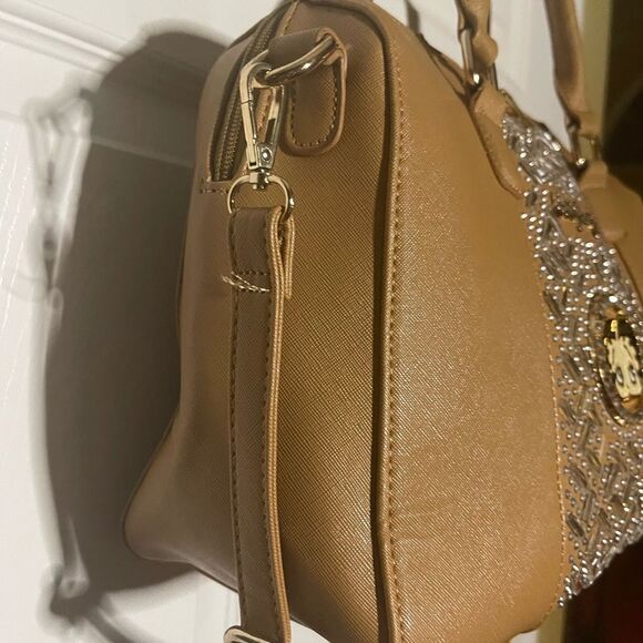Betty Boop Tan Satchel with Quilted stones Detail and Gold tone Hardwares - Picture 5 of 16